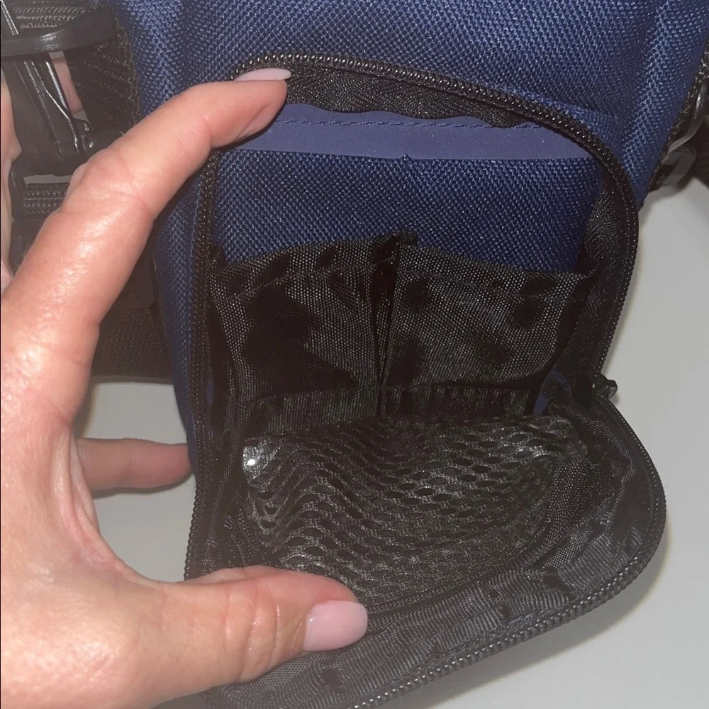 Tamrac Blue Tek Digital Camera Bag with adjustable strap / preowned